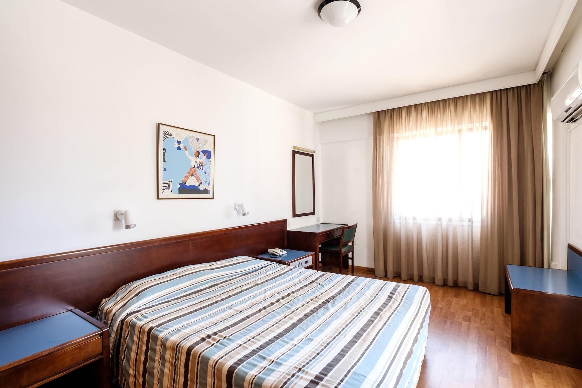 Atrium Zenon Hotel Apartments Larnaca Ngoại thất bức ảnh