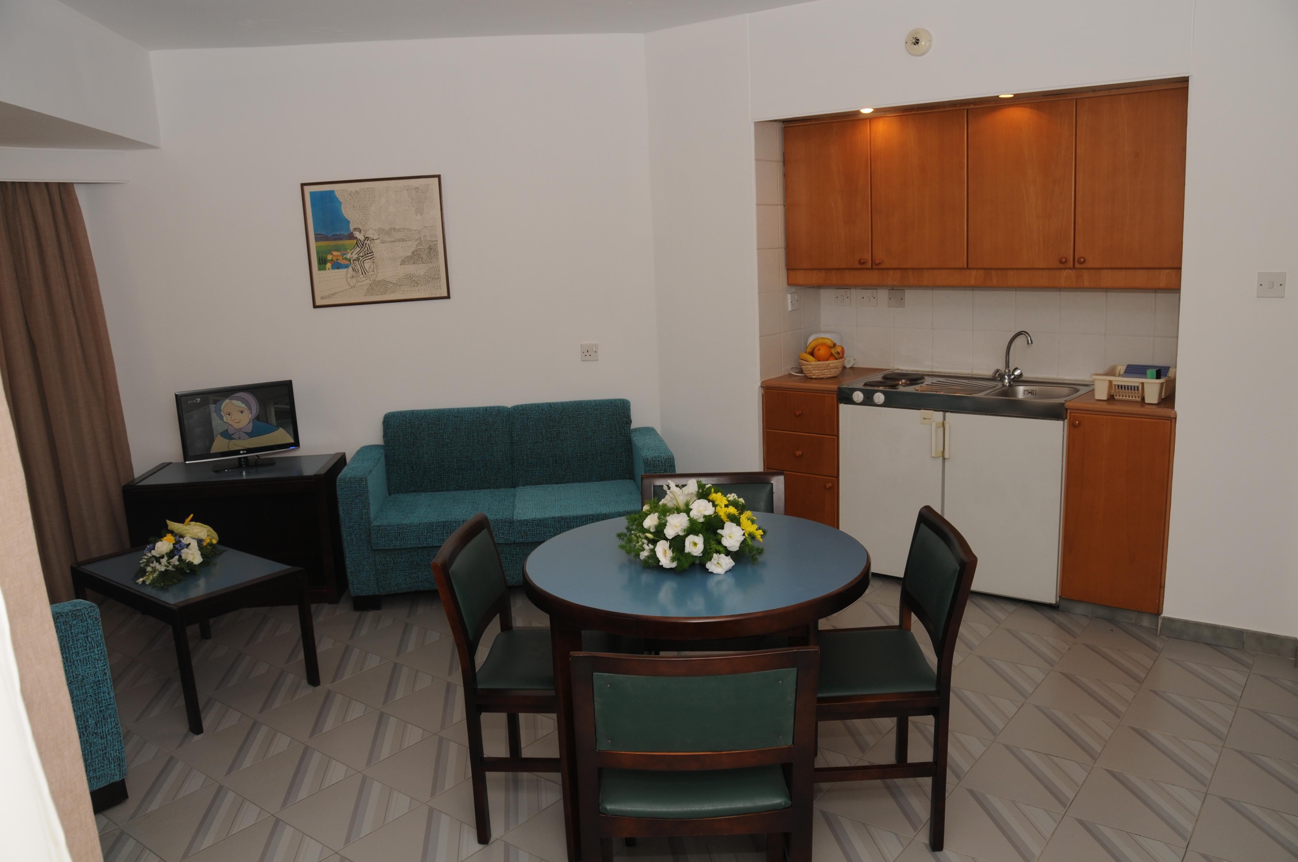 Atrium Zenon Hotel Apartments Larnaca Ngoại thất bức ảnh