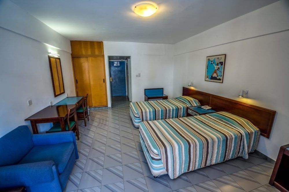 Atrium Zenon Hotel Apartments Larnaca Ngoại thất bức ảnh